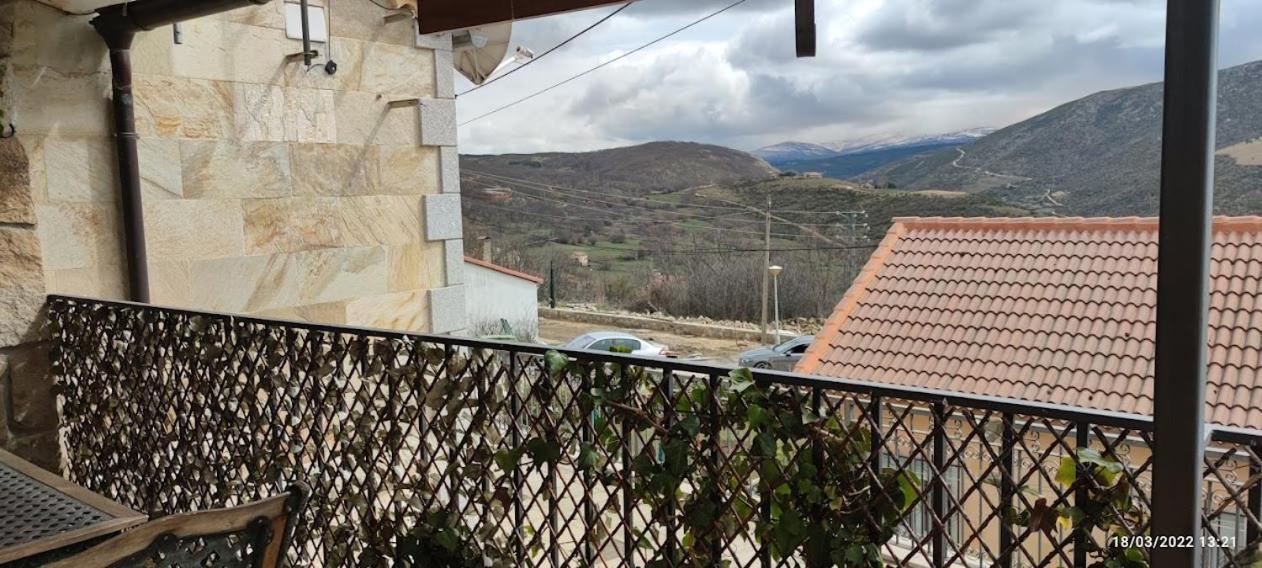 Гостевой дом La Pasailla De Gredos Навасепеда-де-Тормес Экстерьер фото