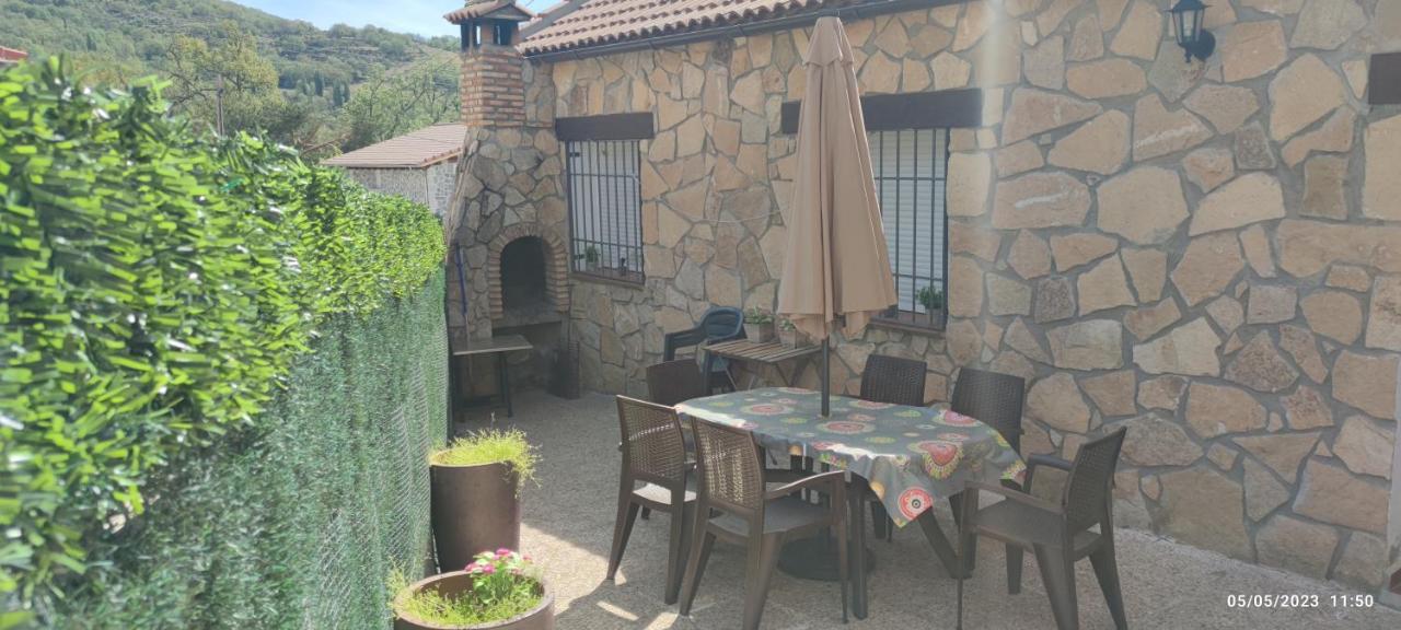 Гостевой дом La Pasailla De Gredos Навасепеда-де-Тормес Экстерьер фото