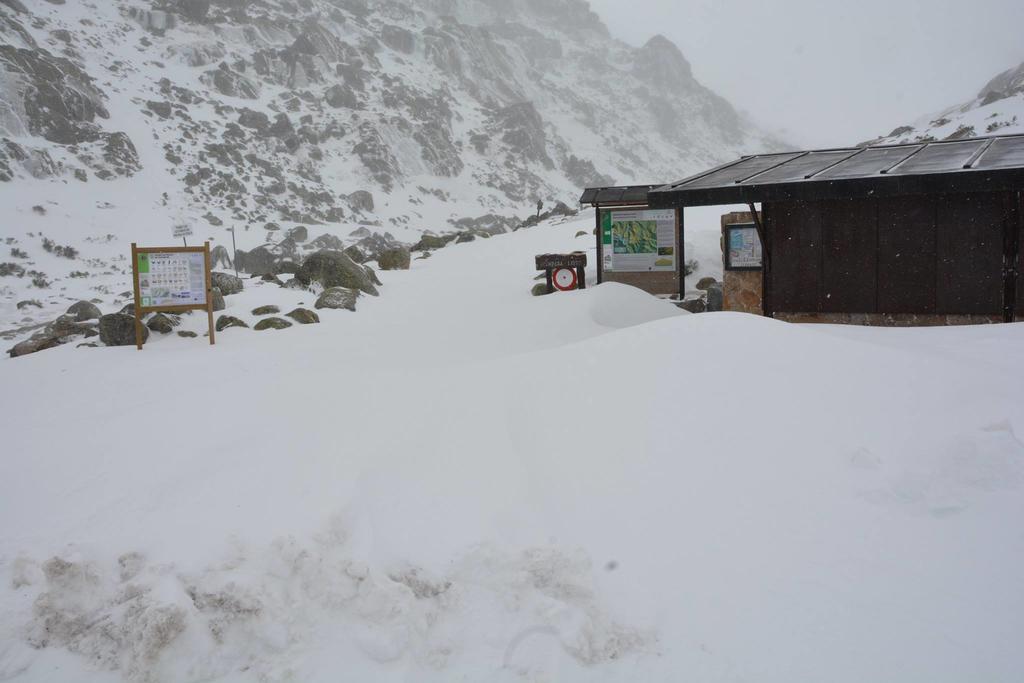 Гостевой дом La Pasailla De Gredos Навасепеда-де-Тормес Экстерьер фото